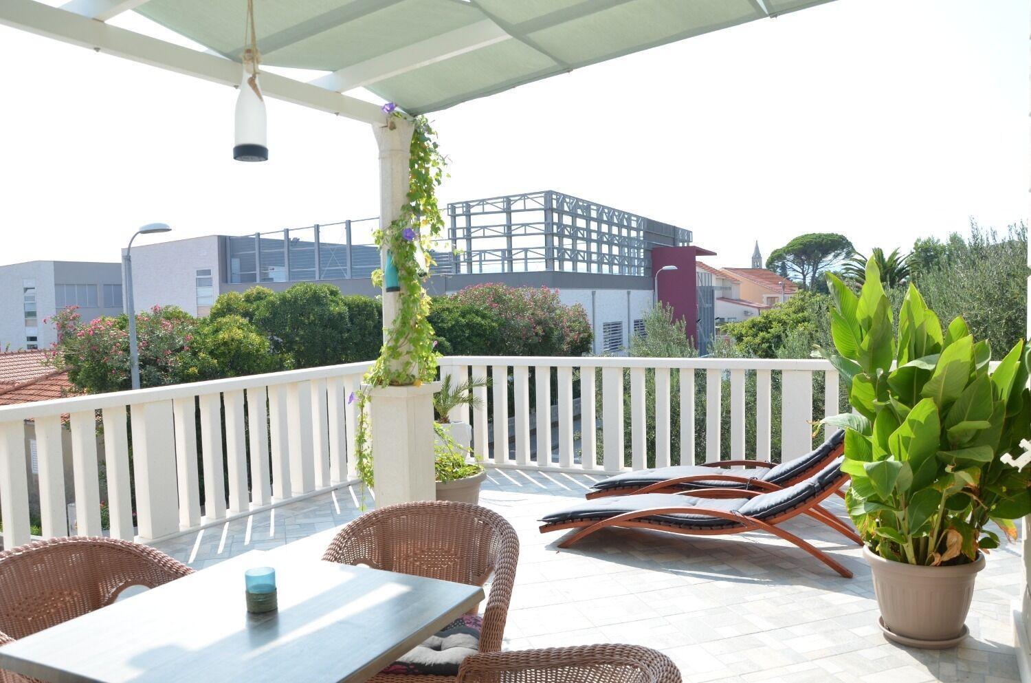 Apartments Dami - 100M From The Sea Orebic Exterior photo